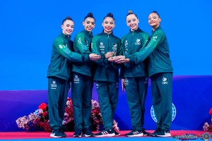 podium q group sfe06562a copia simone ferraro ph